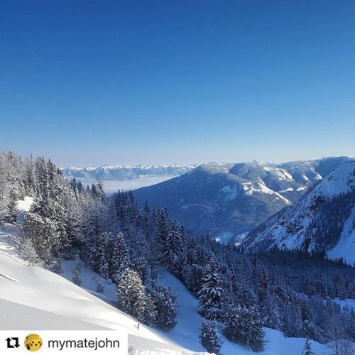 #Repost @mymatejohn with @repostapp ・・・ Views #snowmobiling  #tobycreekadventures #panoramamountain …