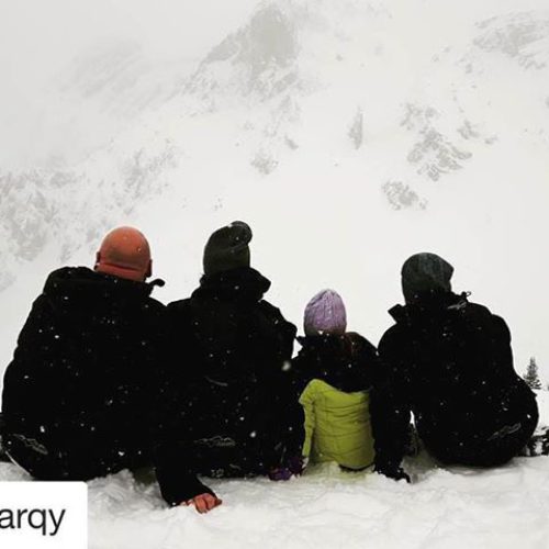 #Repost from @jennfarqy ・・・ 8000ft up sitting on the edge …