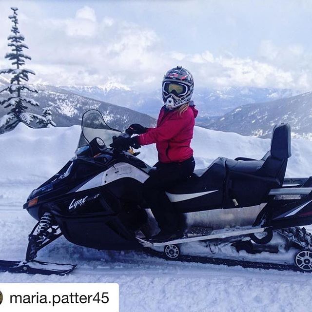 #Repost @maria.patter45
・・・
Adrenaline junkie ????????
...
...
#ripupthemountain #mountains #rip #friends #life #lucky #fun #adrenaline #sledding #slednecks #tobycreekadventures #views #britishcolumbia #snow #edsftg #daytrip #adventure #beautyday