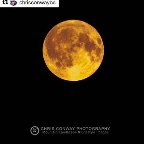 Tonight’s full moon at @panoramaresort #tobycreekadventures  #Repost @chrisconwaybc ・・・ …