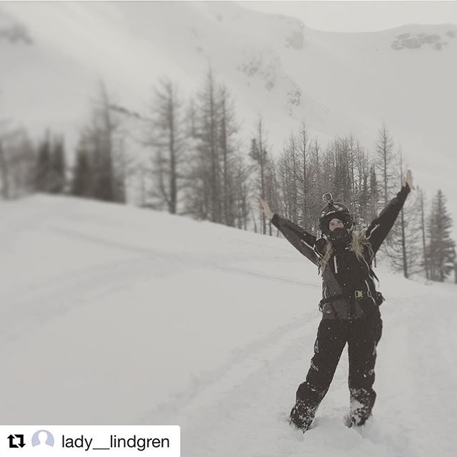 REPOST: @lady__lindgren
・・・
Seriously still can't believe I did this! Thanks @lindgren28 and @tobycreekadv for the adventure! #snowday #powder #canada150