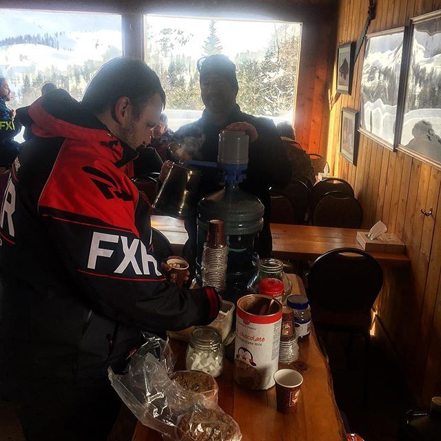 Morning warm up at the #ParadiseCabin with #HotChocolate, huge #cookies and of course some #marshmallows in the hot choc. 
#tobycreekadventures #snowmobiletours #canadianrockies