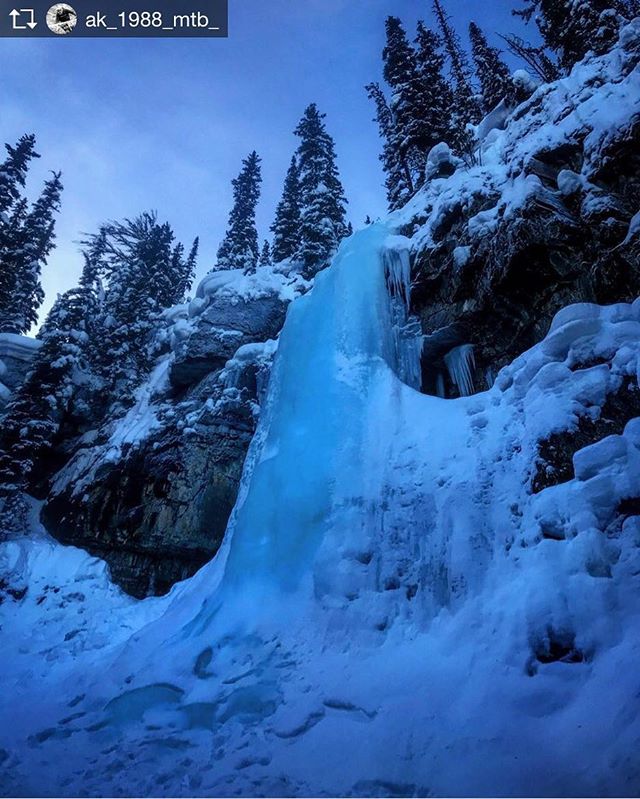 Repost from @ak_1988_mtb_ .

#tobycreekadventures #snowmobile #waterfall #frozen #goodtimes #bc #canada #beautiful #travel #explore #adventure #winter #frozenwaterfall