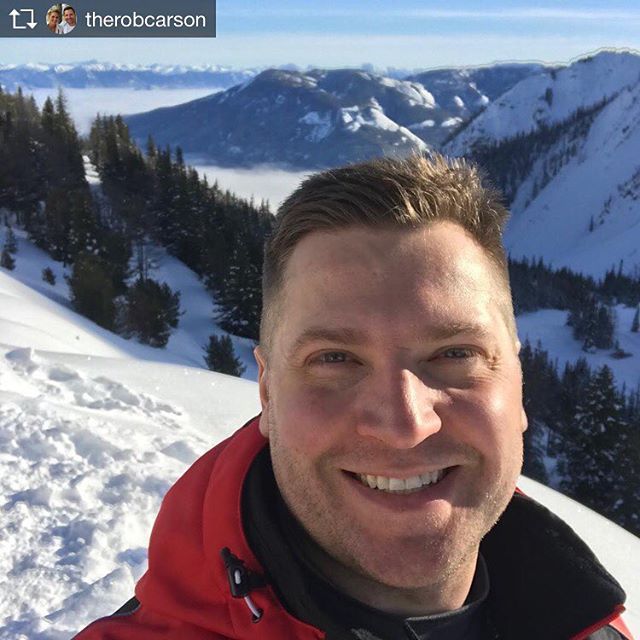 Repost from @therobcarson  Amazing boys weekend in the mountains. So far above the rest of the world.  #panorama #canadianrockies #skiing #snowboarding #sledding #mountainsledding
