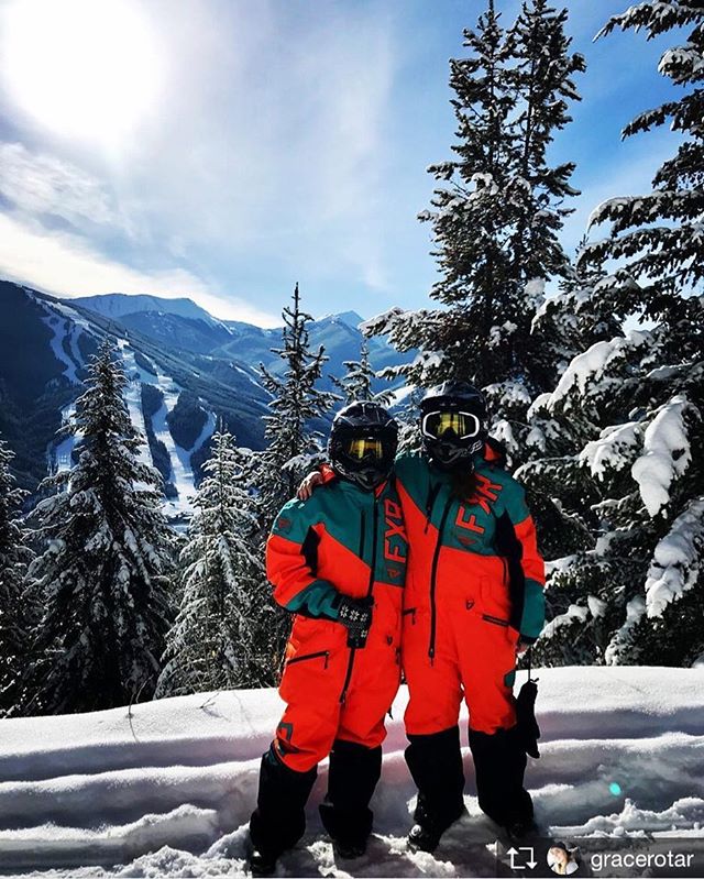 Repost from @gracerotar Who’s who? What an incredible experience. #BC #thatview #snowmobiletrip #canada #mountains @tobycreekadv #tobycreekadventures @justine457