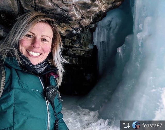 The smile says it all! Kim, our hard-working #Banff rep and bus driver spent the day at our Paradise “office” Here she is getting a closer look at the frozen Smith Falls ???????? ***************************** Repost from @feasta87  Wasn't as easy as it looks getting behind there ???????? @tobycreekadv