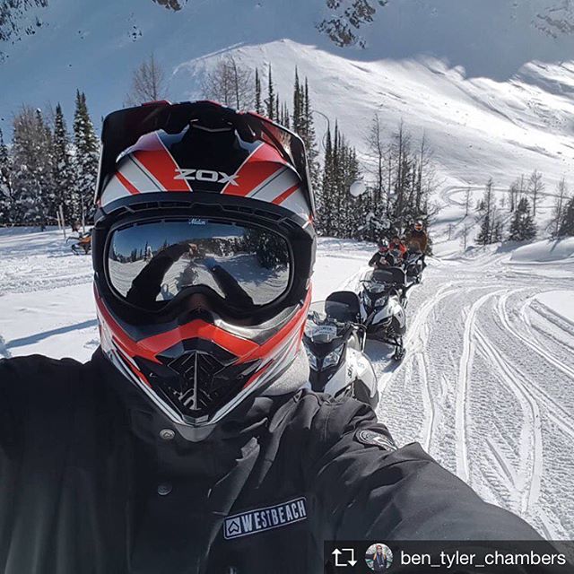 Repost from @ben_tyler_chambers Snowmobiling so amazing! Such a fun day out. #Snowmobiling #BC #dayout #speed #tobycreekadventures #tickoffthelist #canada #travel #amazing #ttrbanff
