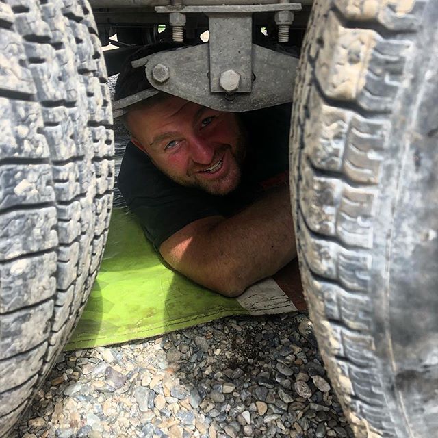 It’s a full-time dedicated job keeping all our various machines and pieces of equipment in tip-top shape and running smoothly. .
.
Our Aussie base wizard Dean has been taking a pilates class in town so he can get into all the tight places  his job demands. He’s still smiling !!? #tobycreekadventures #mechanic #mechanicslife #alwayssomethingtodo #pilatesbody
