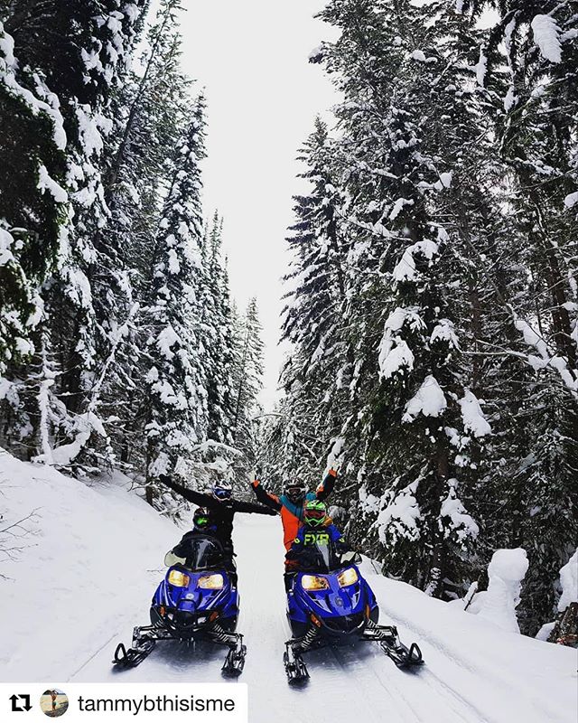 #Repost from @tammybthisisme
・・・
What a friggin AWESOME start to the day ???? #TobyCreekAdventures #snowmobiling #AHHMAZING #bestdayofmylife #unrealexperience #Panorama #blownaway #travelandco