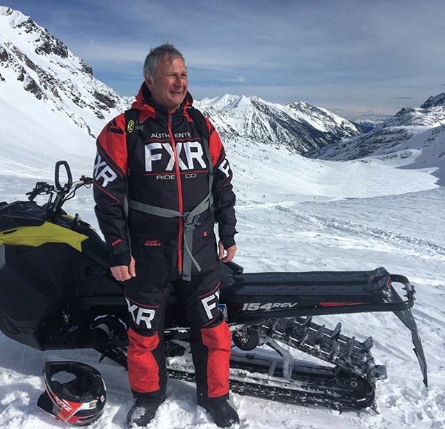 Aweome to take the Premier of #NewBrunswick, the Hon. Blaine Higgs for a spectacular day of riding in the high alpine today. The premier had no problem putting one of our #Skidoo Summit 850’s through it’s paces reaching Forster Pass (shown here) at 9000’. .

Great to go sledding today with you Sir! Thank you for your visit and enjoy the rest of your trip to BC. .

@blainehiggs #blainehiggs #nbpoli #tobycreekadventures