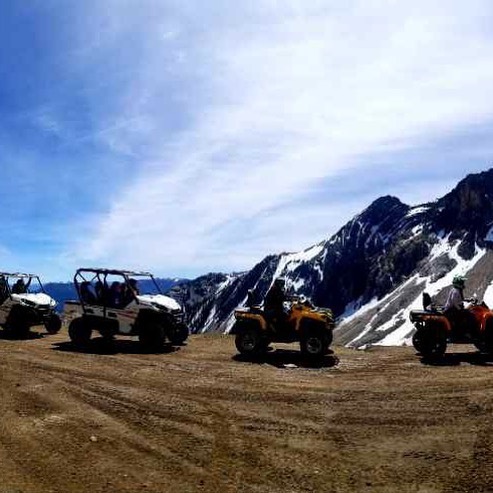 A beauty day at the Paradise Cabin for this group of #ATV adventurers! Swipe left for pano. #tobycreekadventures