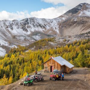 Toby Creek Adventures Alpine Paradise Cabin with ATVs